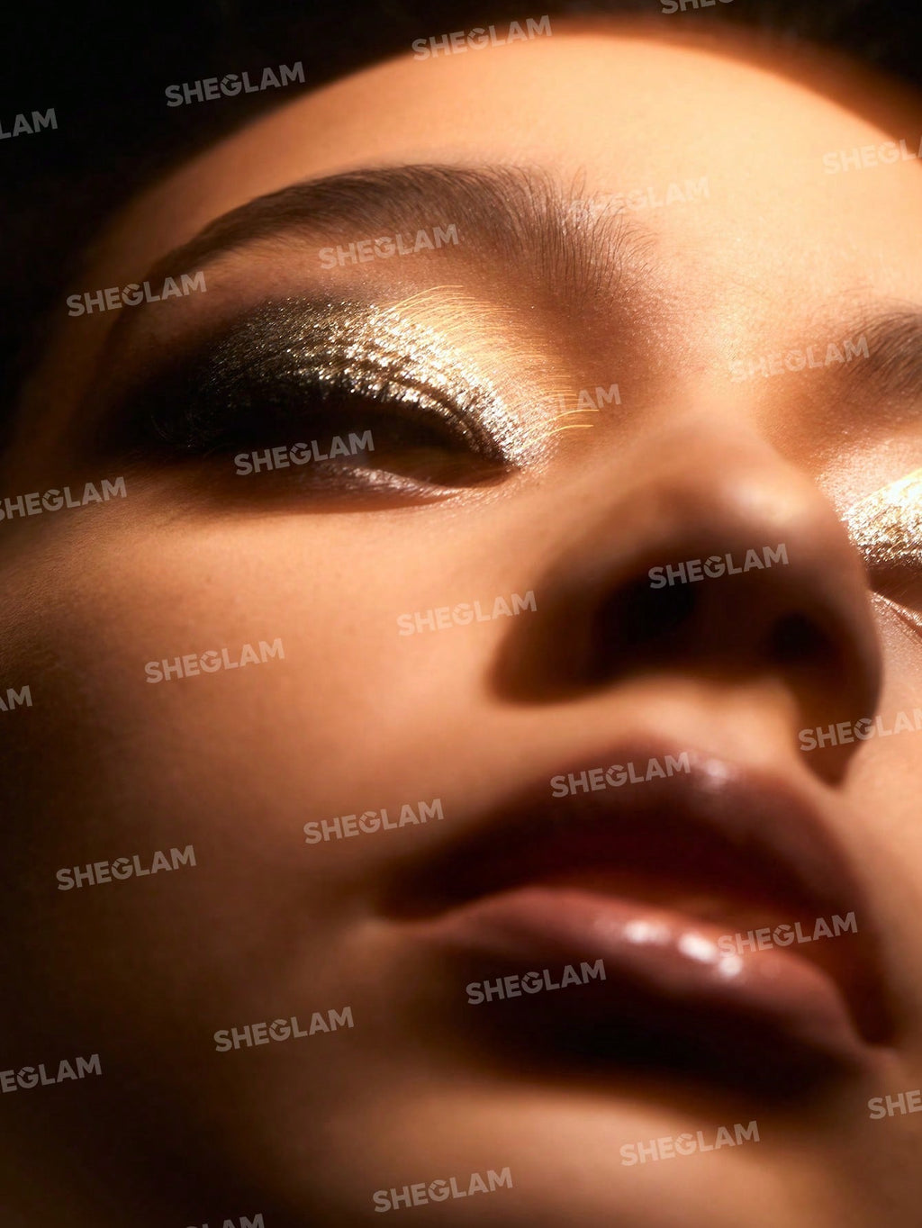 INSTA-PARTY Glitter Eye Liner