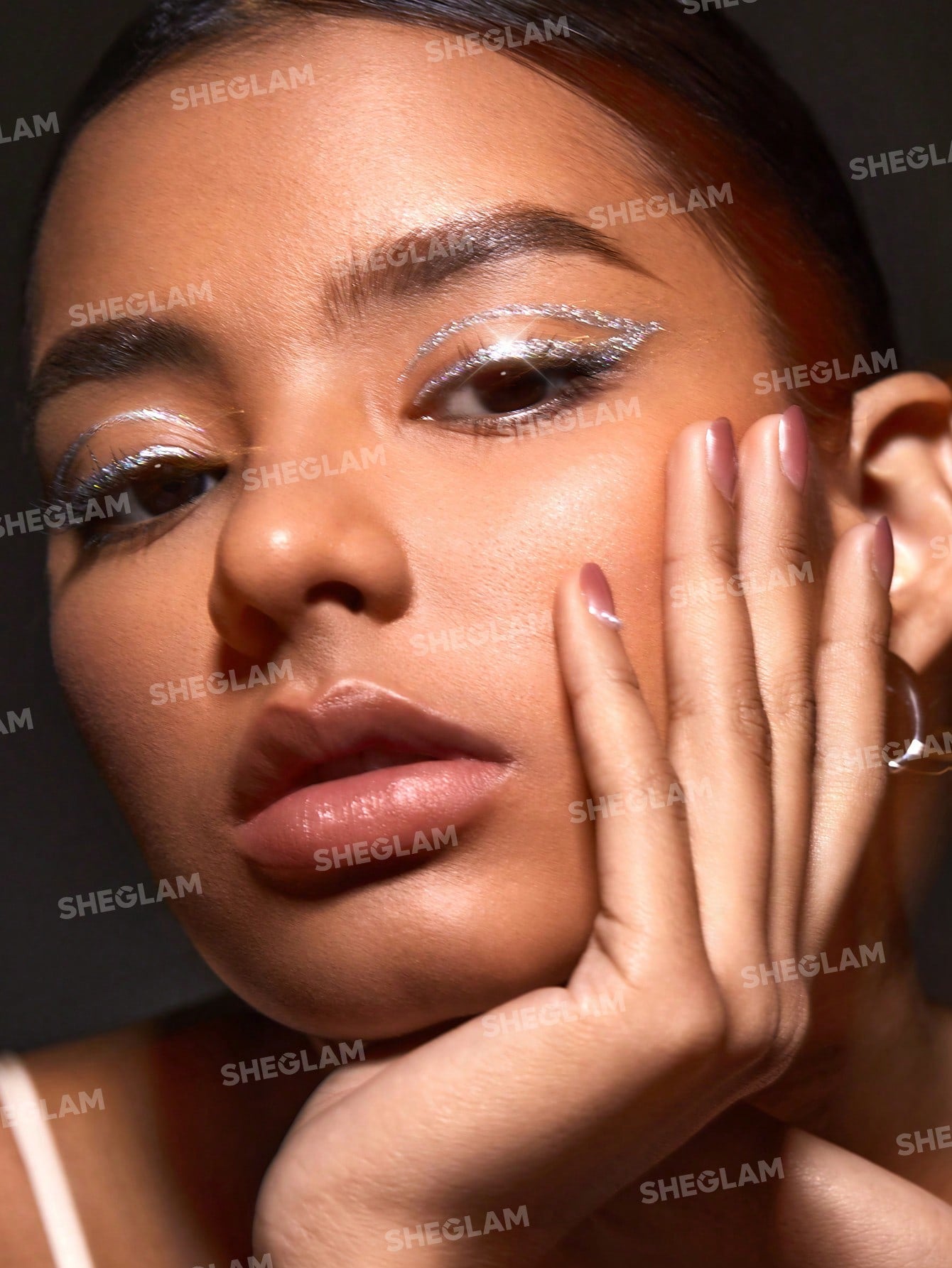 INSTA-PARTY Glitter Eye Liner